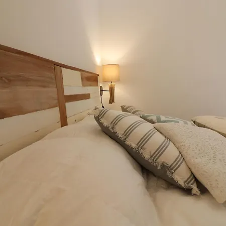 Lucrezia In Appartement