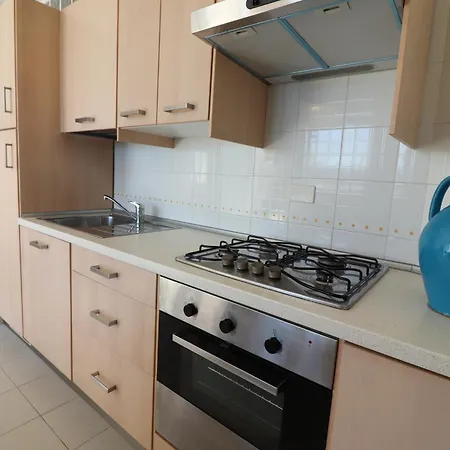 Apartment Lucrezia In *